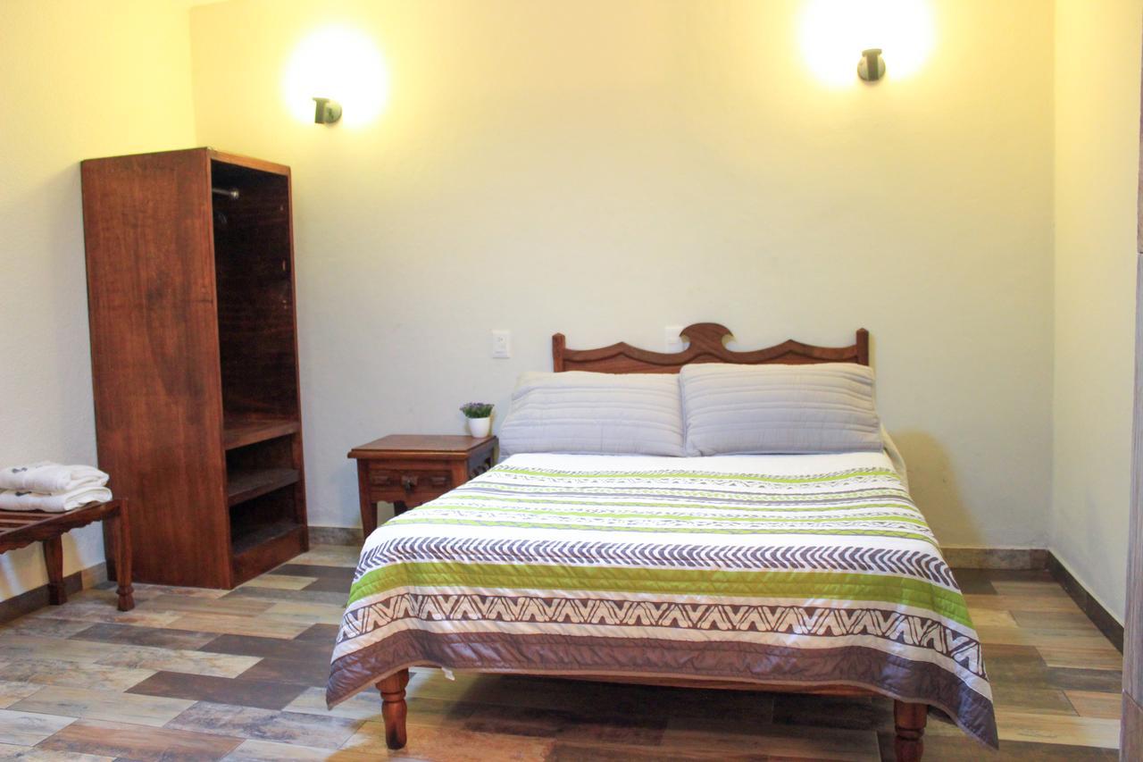 Hotel La Merced Морелия Экстерьер фото